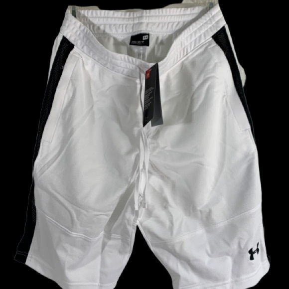 black and white under armour shorts